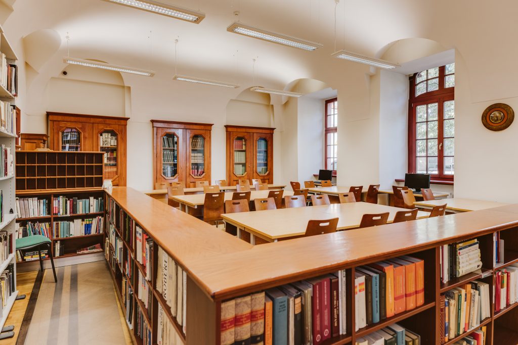 Biblioteka 1
