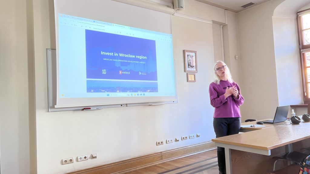 dr Anna Kuźnik